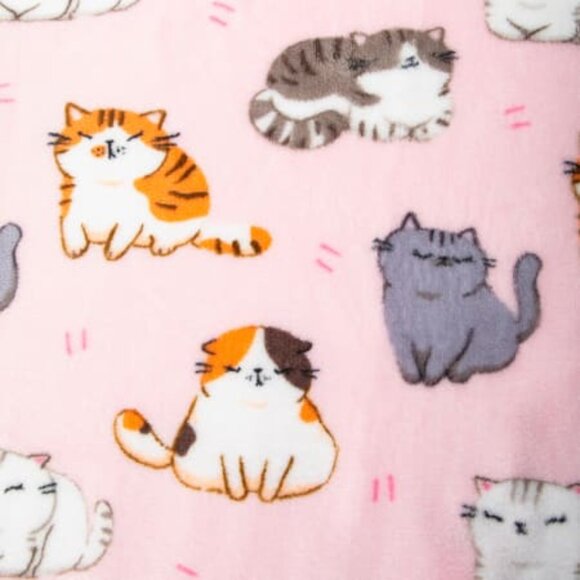 Pink Pretty Kitties Throw Blanket 50 x 60 Inches - NWT - Picture 2 of 8